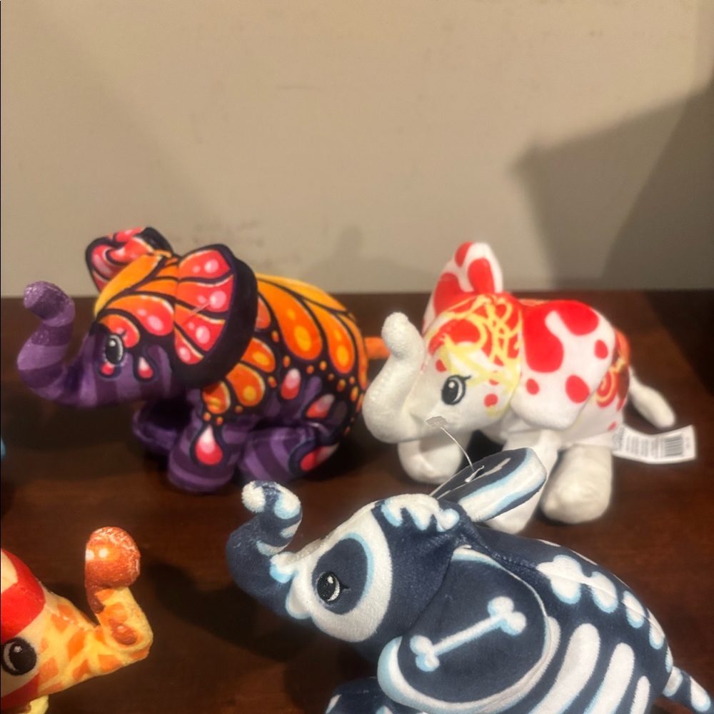 LOT of 7 Pop Art Elephant Plushies - Picture 2 of 4